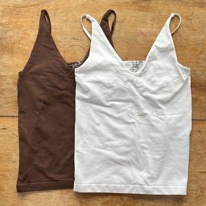 Free People x Intimately Seamless V Neck Cami (set of 2)